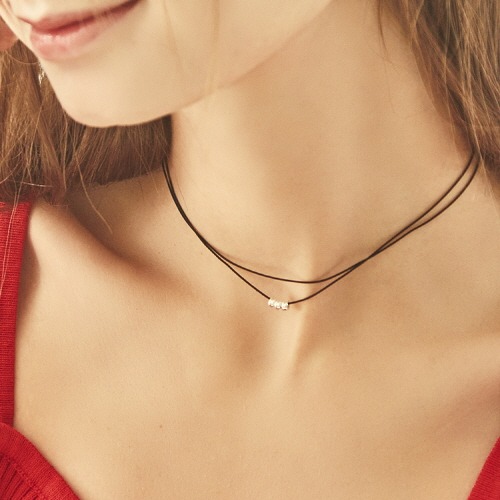 silver triple choker-necklace