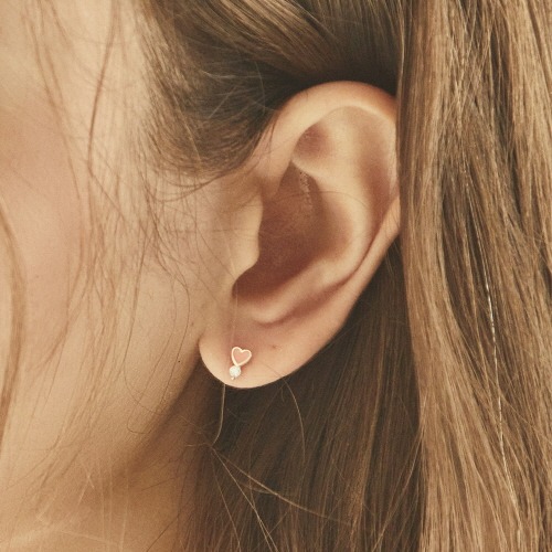 [케플러 마시로 착용] silver tiny love-earring